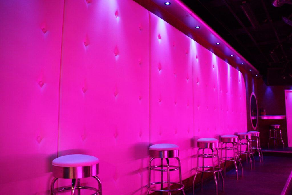 Kokorico: Nightclub with Unmatched Light Shows in Zomergem