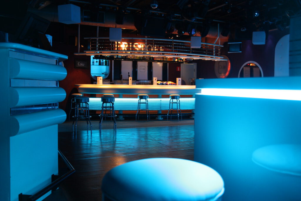 Kokorico: Nightclub with Unmatched Light Shows in Zomergem