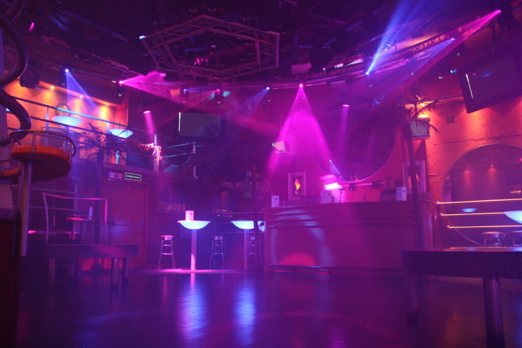 Kokorico: The Legendary Nightclub with Unmatched Light Shows in Zomergem